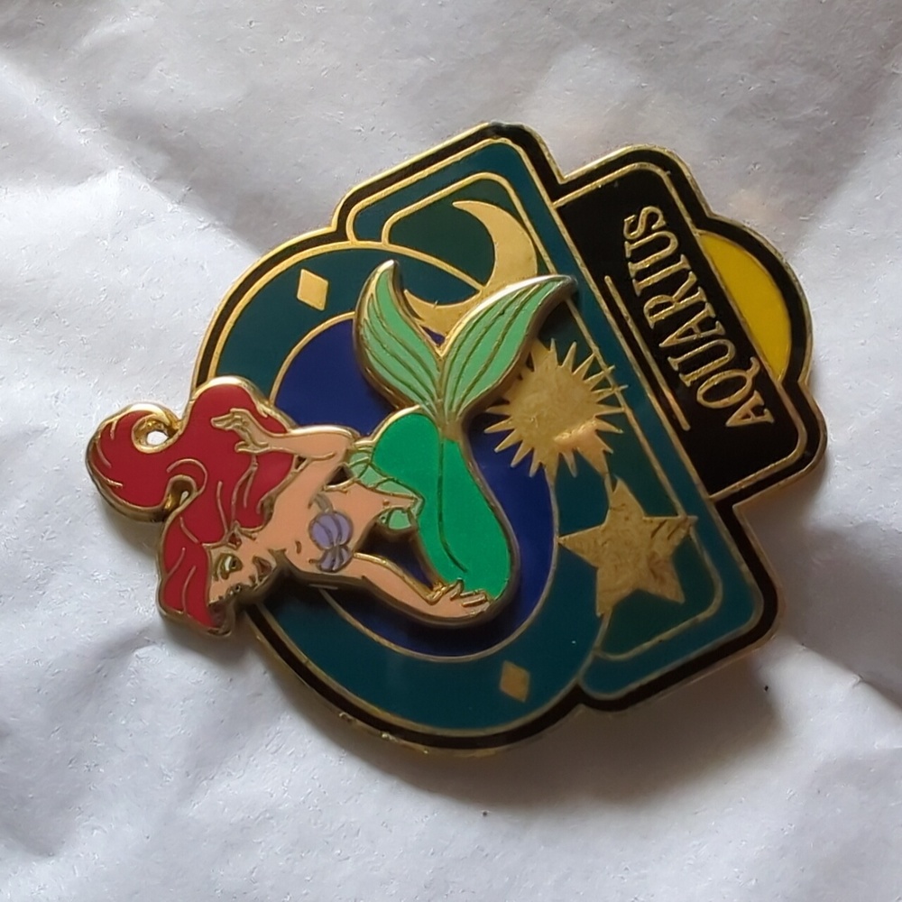 Disney The Little Mermaid Ariel Aquarius Pin